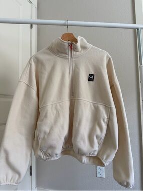 Old Navy Cream Half-Zip Fleece Pullover